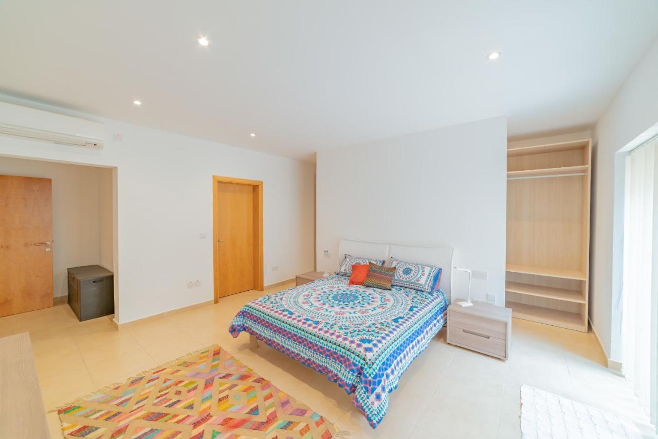 Luxury Seaview & Pool-Hosted By Sweetstay Mellieha Exterior photo